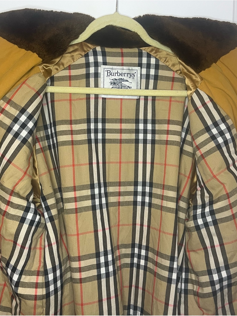 Vintage Burberry Women's Mustard Double-Breasted Trench Coat - size 8 (40) - Picture 8 of 13